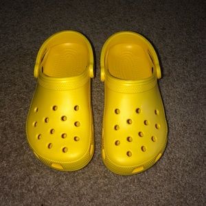 crocs